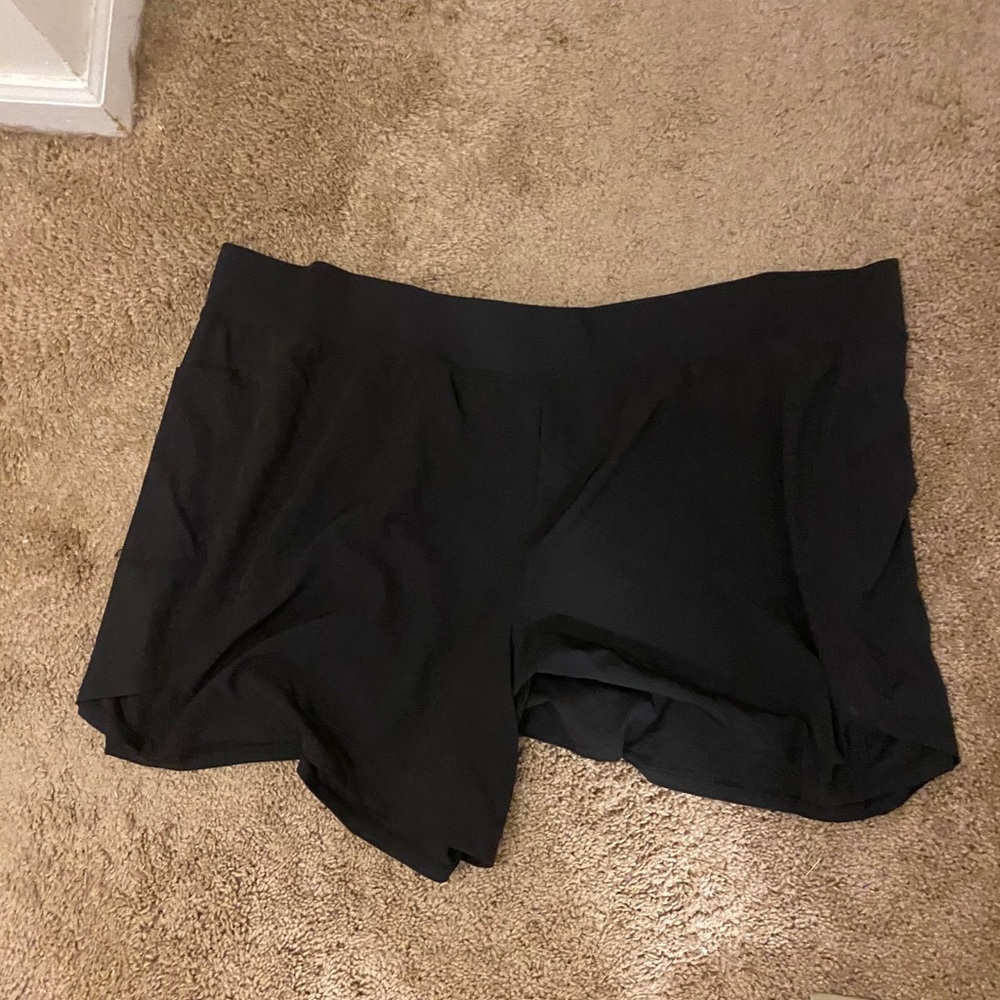 Athletic shorts